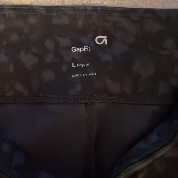 Gap fit side pocket bike shorts - Picture 2 of 4